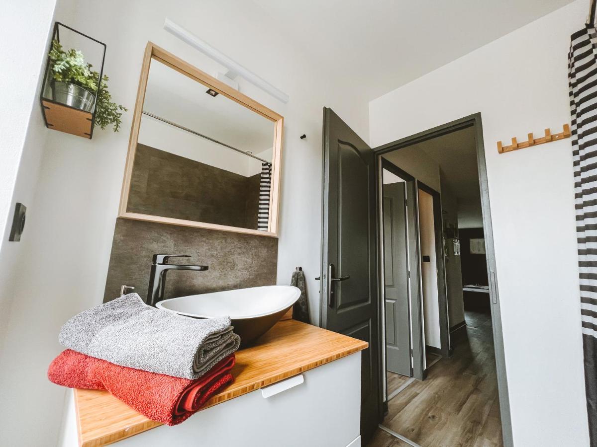 Le Dromardechois - Gite Meuble 6 Personnes Tournon Sur Rhone - Ecolodgite 외부 사진